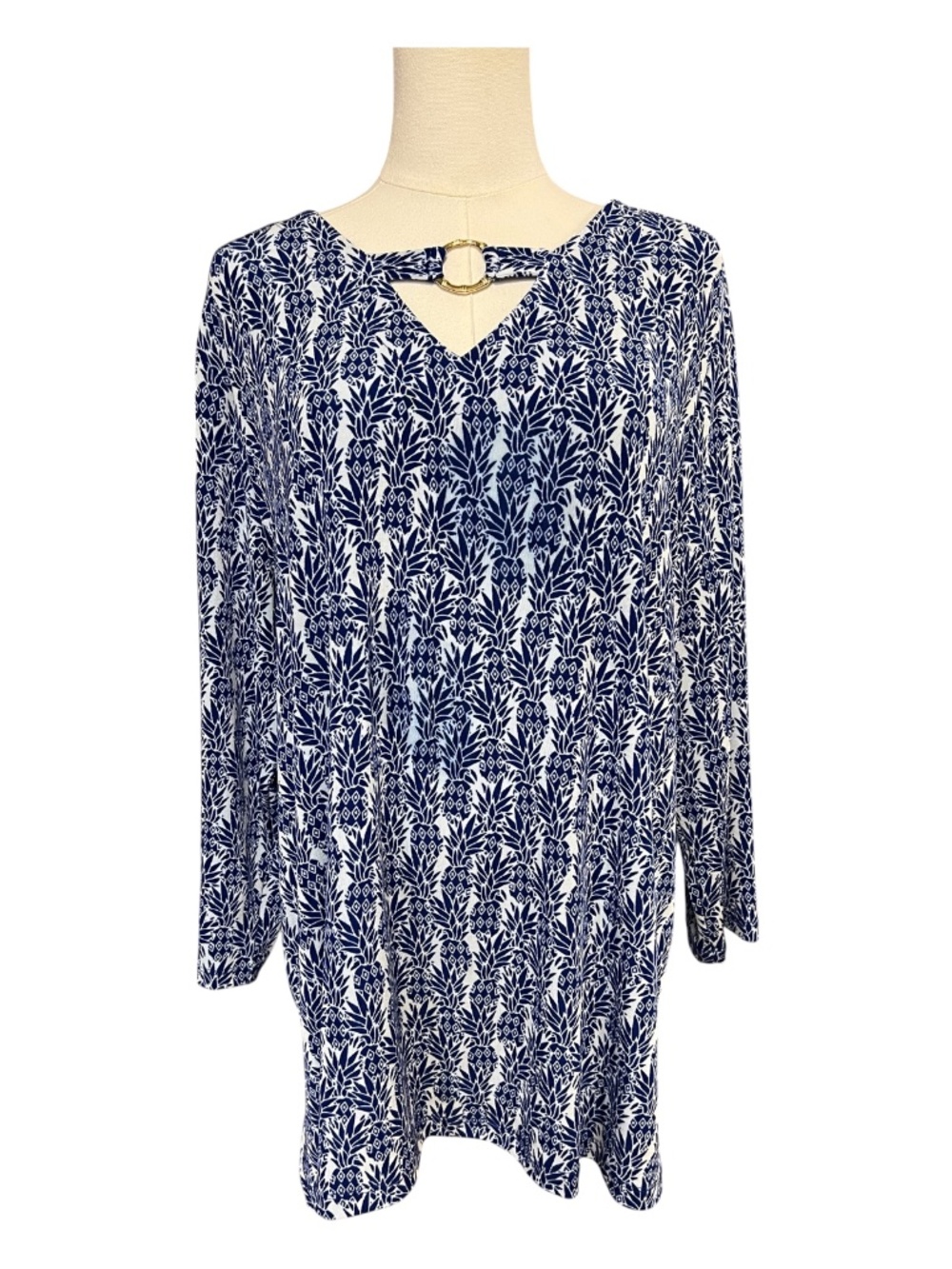 EUC Chico’s Travelers Pineapple Print Slinky Knit Top | Size 3 (XL)